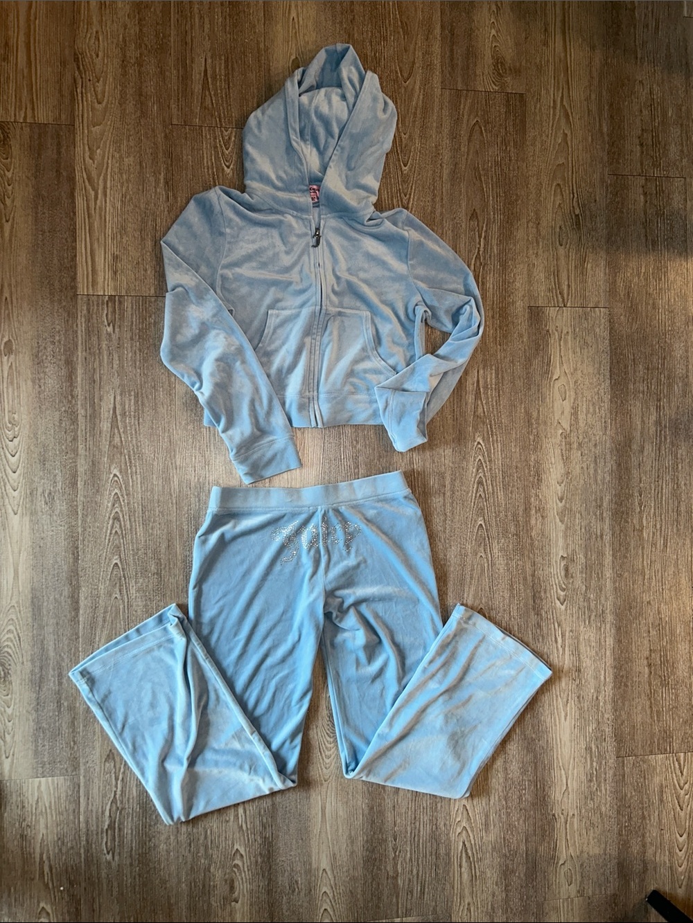 Women’s Juicy Couture Sweatsuit - BRAND NEW